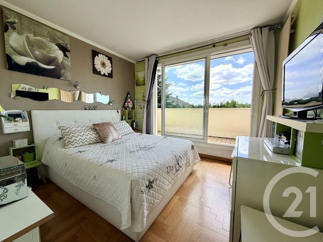 Appartement Duplex &agrave; vendre - 4 pi&egrave;ces - 77,28 m2 - Thorigny Sur Marne - 77 - ILE-DE-FRANCE
