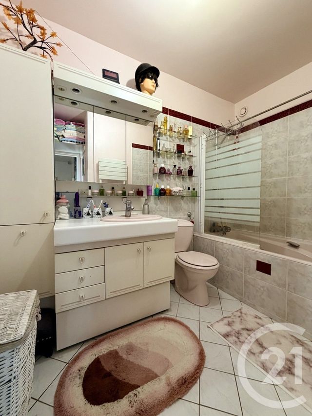 Appartement Duplex &agrave; vendre - 4 pi&egrave;ces - 77,28 m2 - Thorigny Sur Marne - 77 - ILE-DE-FRANCE