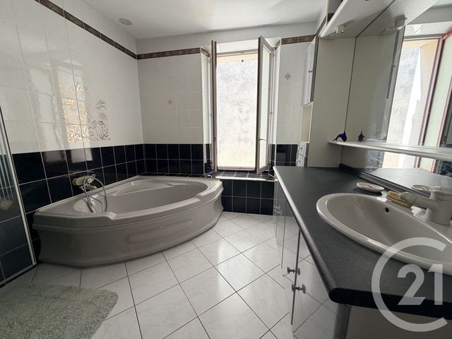 Maison &agrave; vendre - 10 pi&egrave;ces - 245,90 m2 - Dampmart - 77 - ILE-DE-FRANCE