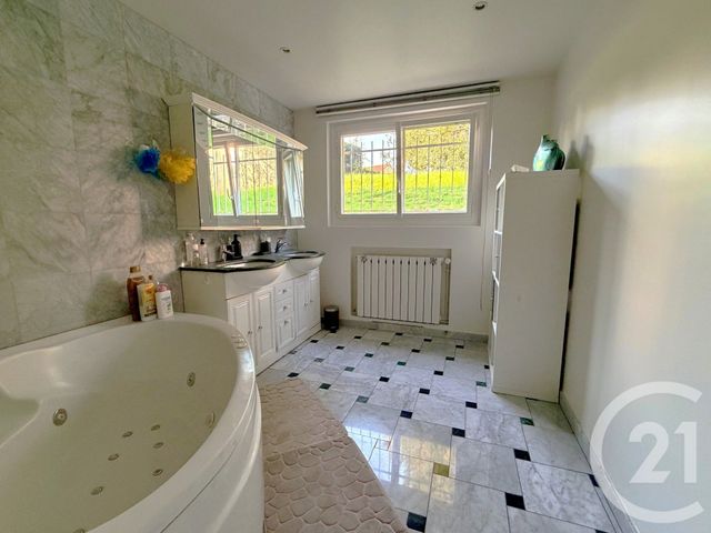Appartement Duplex &agrave; vendre - 6 pi&egrave;ces - 145,03 m2 - Lagny Sur Marne - 77 - ILE-DE-FRANCE
