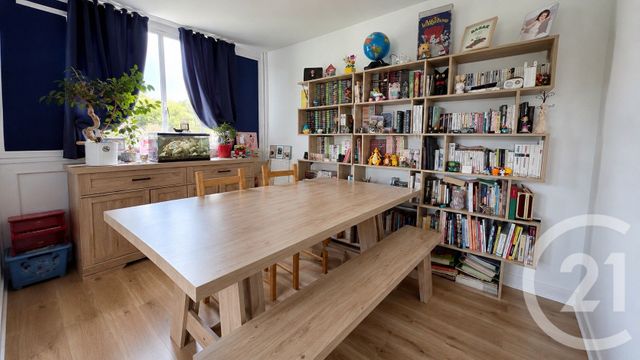 Appartement F3 &agrave; vendre - 4 pi&egrave;ces - 76,63 m2 - Chelles - 77 - ILE-DE-FRANCE