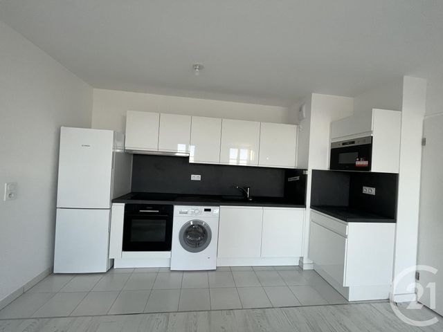 Appartement F3 &agrave; louer - 3 pi&egrave;ces - 60,40 m2 - Serris - 77 - ILE-DE-FRANCE