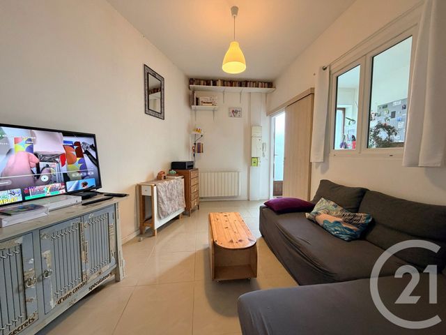 Appartement F3 &agrave; vendre - 3 pi&egrave;ces - 46,02 m2 - Vaires Sur Marne - 77 - ILE-DE-FRANCE