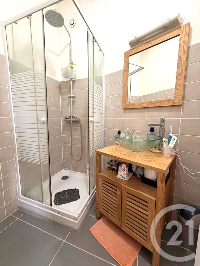 Appartement F3 &agrave; vendre - 3 pi&egrave;ces - 46,02 m2 - Vaires Sur Marne - 77 - ILE-DE-FRANCE