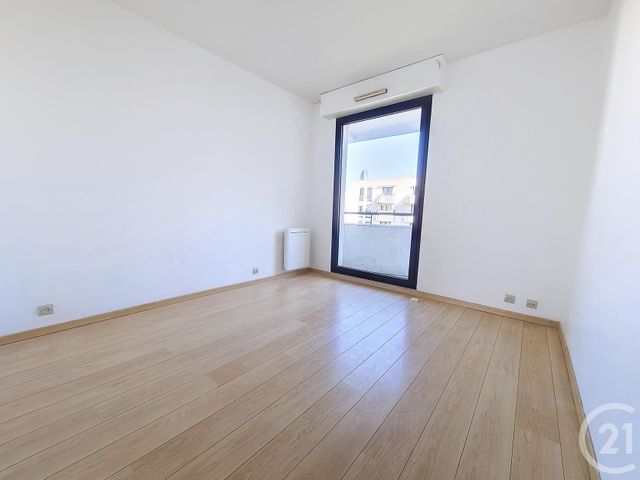 Appartement a louer puteaux - 4 pièce(s) - 100 m2 - Surfyn
