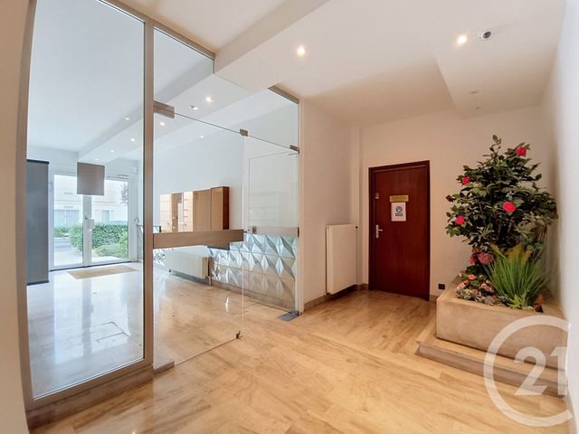 Appartement 3 pièces 77 m² · à Sens · 77,3 m² · 120 000 €