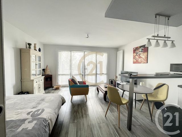 Appartement F1 à louer - 1 pièce - 30 m2 - Sens - 89 - BOURGOGNE