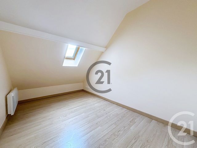 Maison &agrave; louer - 4 pi&egrave;ces - 68 m2 - Sens - 89 - BOURGOGNE