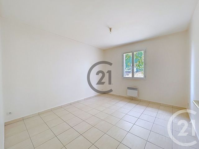 Maison &agrave; louer - 5 pi&egrave;ces - 90,55 m2 - Nailly - 89 - BOURGOGNE