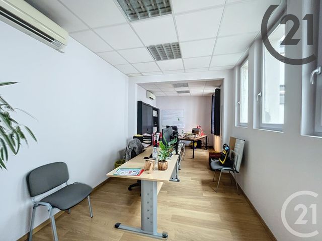 Bureaux à louer - 220.0 m2 - 89 - Yonne
