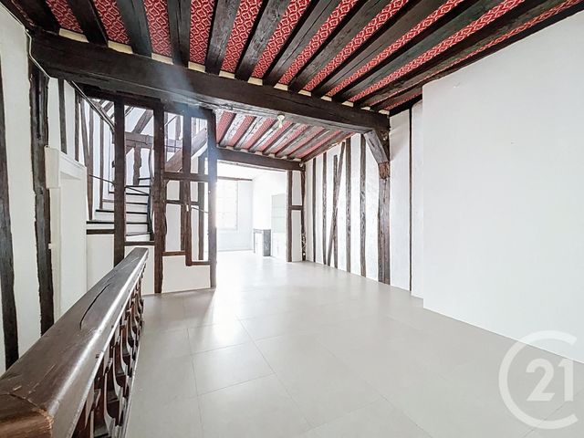 Appartement F6 à vendre - 6 pièces - 146 m2 - Sens - 89 - BOURGOGNE