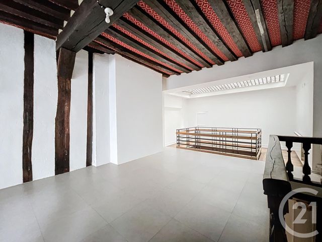 Appartement F6 à vendre - 6 pièces - 146 m2 - Sens - 89 - BOURGOGNE