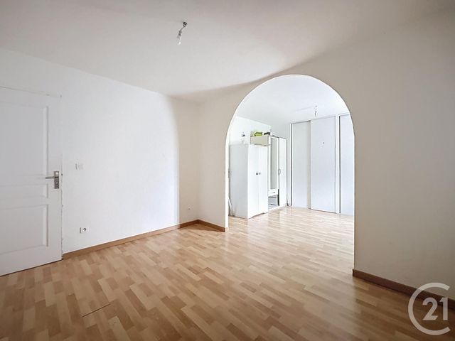 Maison à vendre - 7 pièces - 188,52 m2 - St Valerien - 89 - BOURGOGNE