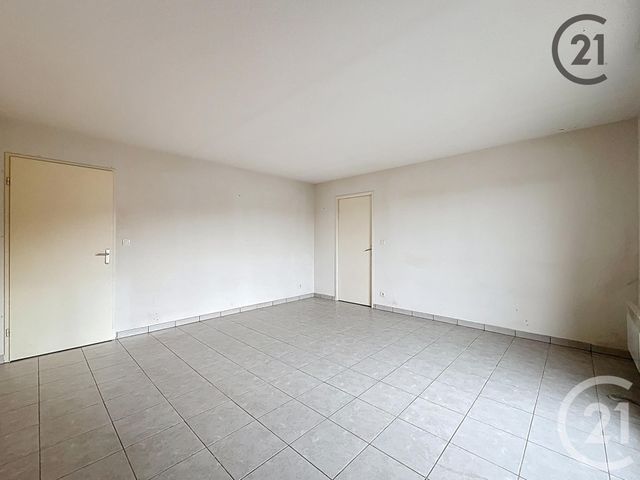 Appartement F3 &agrave; vendre - 3 pi&egrave;ces - 63 m2 - Villeneuve Sur Yonne - 89 - BOURGOGNE