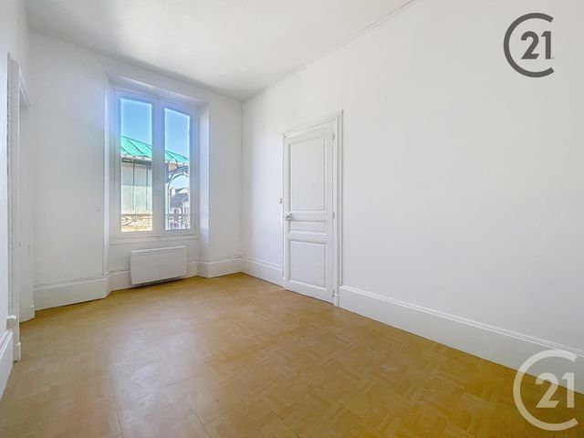 Appartement F2 bis à louer - 3 pièces - 62 m2 - Villeneuve Sur Yonne - 89 - BOURGOGNE