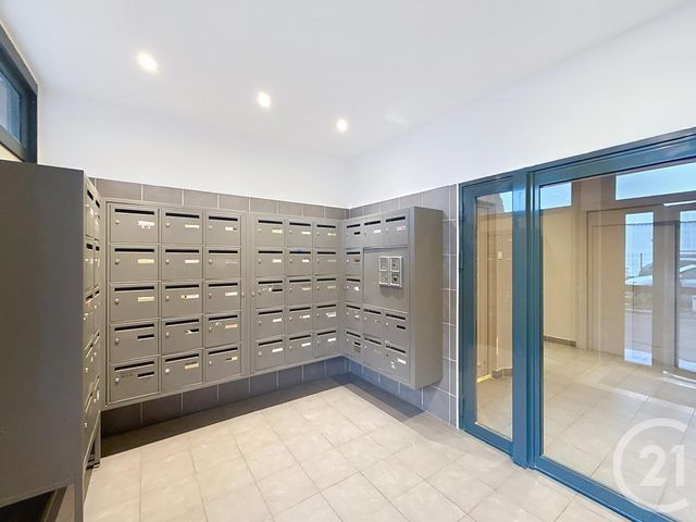 Appartement F4 à vendre - 4 pièces - 79,50 m2 - Sens - 89 - BOURGOGNE