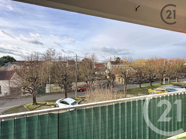 Appartement &agrave; louer - 3 pi&egrave;ces - 80 m2 - Sens - 89 - BOURGOGNE