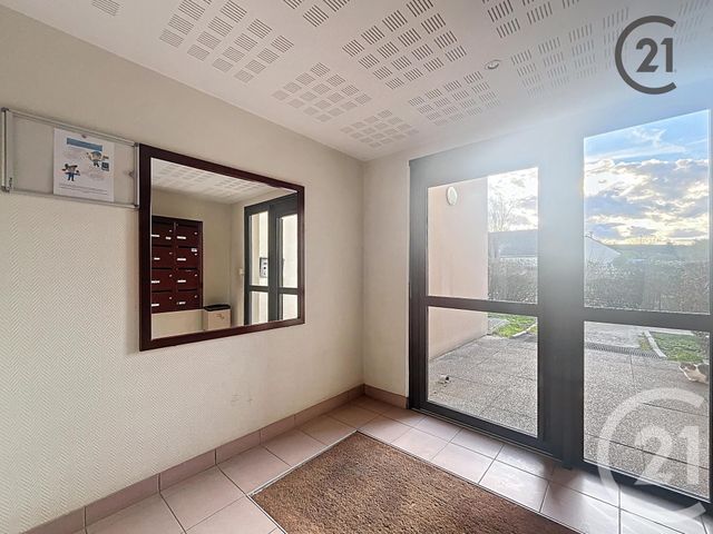 Appartement F2 bis &agrave; vendre - 2 pi&egrave;ces - 54,43 m2 - Villeneuve Sur Yonne - 89 - BOURGOGNE