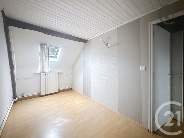 Appartement &agrave; louer - 3 pi&egrave;ces - 59,80 m2 - Sens - 89 - BOURGOGNE