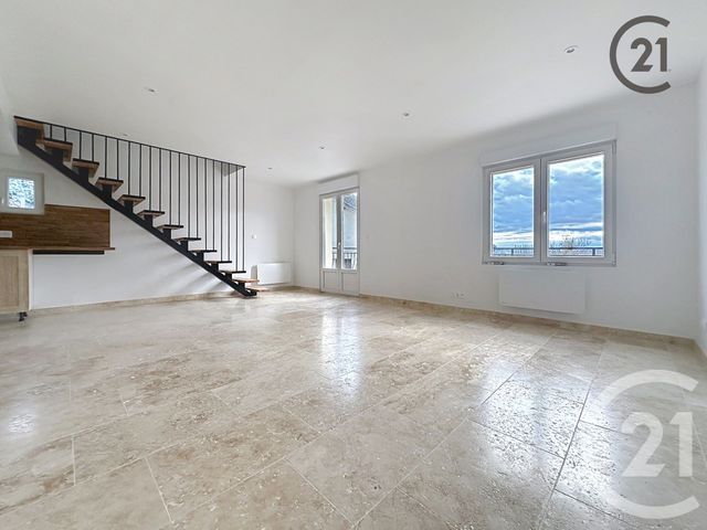 Appartement &agrave; louer - 4 pi&egrave;ces - 75,12 m2 - Paron - 89 - BOURGOGNE