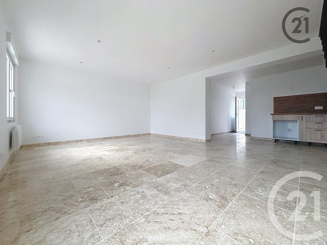 Appartement &agrave; louer - 4 pi&egrave;ces - 75,12 m2 - Paron - 89 - BOURGOGNE