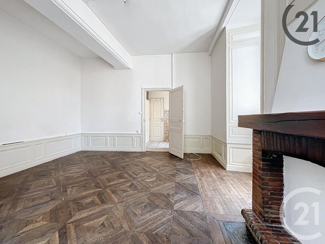 Appartement F1 bis &agrave; louer - 2 pi&egrave;ces - 36 m2 - Sens - 89 - BOURGOGNE