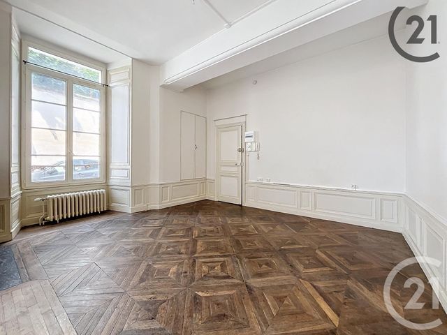 Appartement F1 bis &agrave; louer - 2 pi&egrave;ces - 36 m2 - Sens - 89 - BOURGOGNE