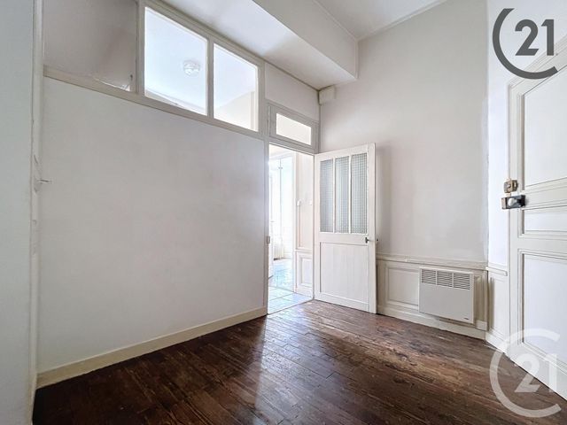 Appartement F1 bis &agrave; louer - 2 pi&egrave;ces - 36 m2 - Sens - 89 - BOURGOGNE