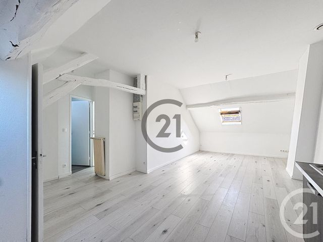 Appartement &agrave; louer - 2 pi&egrave;ces - 47 m2 - Sens - 89 - BOURGOGNE