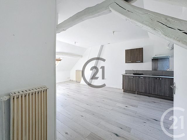Appartement &agrave; louer - 2 pi&egrave;ces - 47 m2 - Sens - 89 - BOURGOGNE