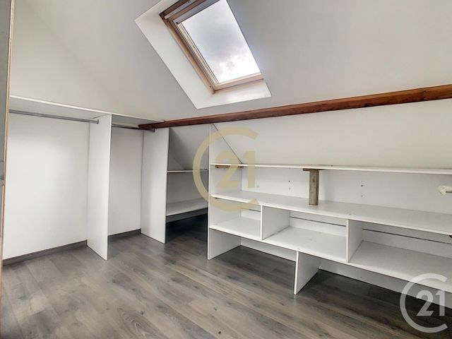 Appartement F4 &agrave; louer - 4 pi&egrave;ces - 69,50 m2 - Pont Sur Yonne - 89 - BOURGOGNE