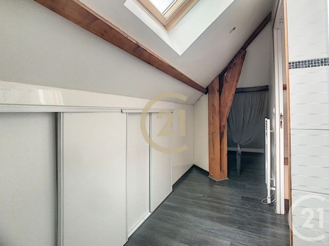 Appartement F4 &agrave; louer - 4 pi&egrave;ces - 69,50 m2 - Pont Sur Yonne - 89 - BOURGOGNE