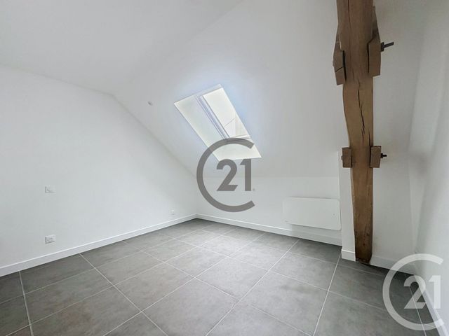 Appartement &agrave; louer - 4 pi&egrave;ces - 100,98 m2 - St Clement - 89 - BOURGOGNE