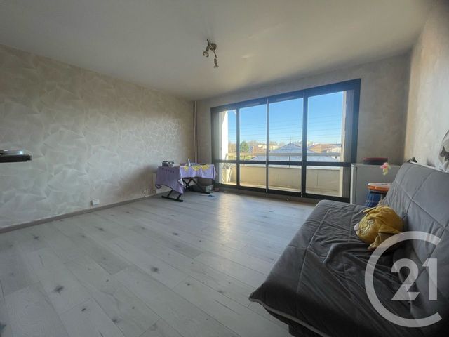 Appartement F1 &agrave; louer - 1 pi&egrave;ce - 34 m2 - Sens - 89 - BOURGOGNE