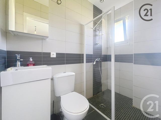 Appartement F1 &agrave; louer - 1 pi&egrave;ce - 21 m2 - Fontaine La Gaillarde - 89 - BOURGOGNE