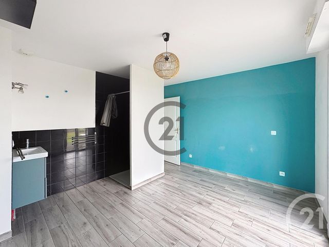 Maison &agrave; louer - 6 pi&egrave;ces - 130 m2 - Les Clerimois - 89 - BOURGOGNE