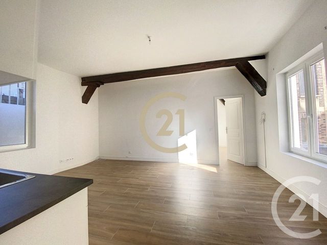 Appartement &agrave; louer - 2 pi&egrave;ces - 49 m2 - Sens - 89 - BOURGOGNE