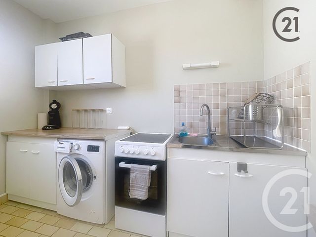 Appartement F2 &agrave; louer - 2 pi&egrave;ces - 45 m2 - Sens - 89 - BOURGOGNE