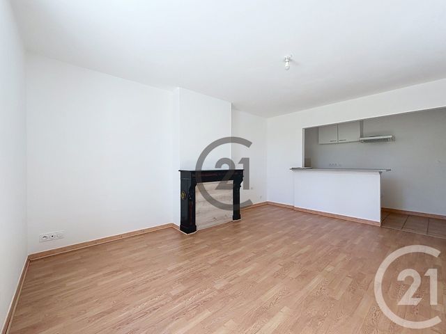 Appartement F2 &agrave; louer - 2 pi&egrave;ces - 39 m2 - Sens - 89 - BOURGOGNE