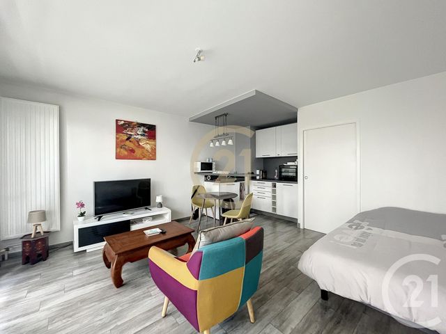 Appartement F1 &agrave; louer - 1 pi&egrave;ce - 30 m2 - Sens - 89 - BOURGOGNE