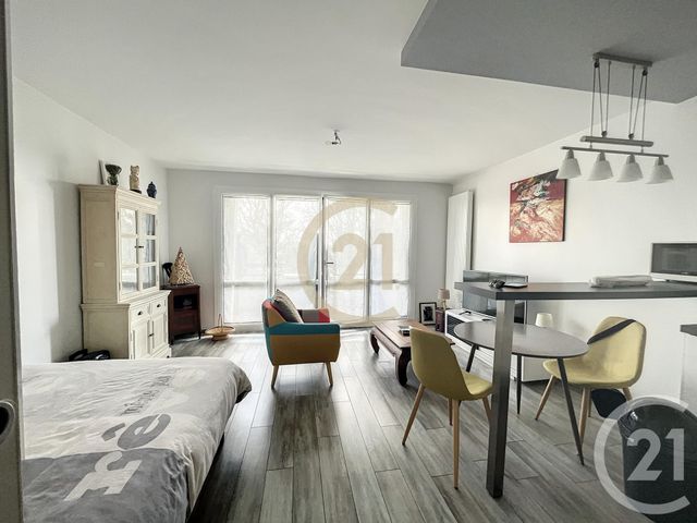 Appartement F1 &agrave; louer - 1 pi&egrave;ce - 30 m2 - Sens - 89 - BOURGOGNE