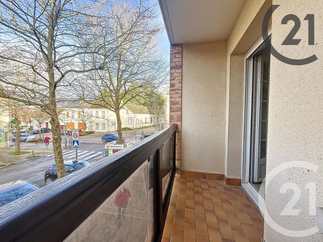 Appartement &agrave; louer - 2 pi&egrave;ces - 49,03 m2 - St Valerien - 89 - BOURGOGNE