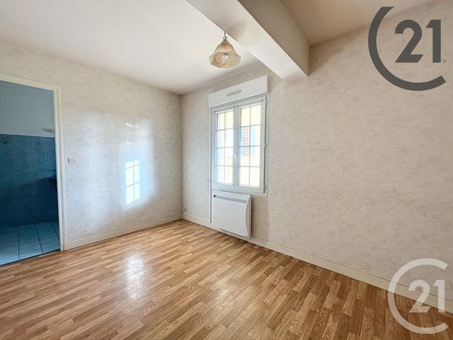 Appartement &agrave; louer - 2 pi&egrave;ces - 49,03 m2 - St Valerien - 89 - BOURGOGNE