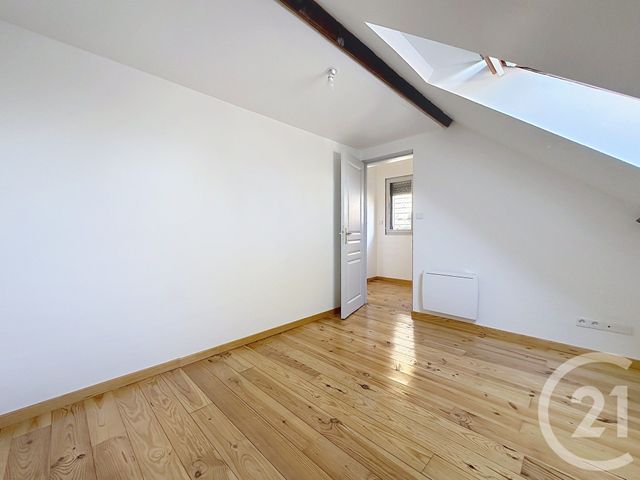 Maison &agrave; louer - 3 pi&egrave;ces - 70 m2 - Sens - 89 - BOURGOGNE