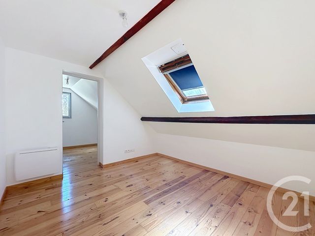 Maison &agrave; louer - 3 pi&egrave;ces - 70 m2 - Sens - 89 - BOURGOGNE