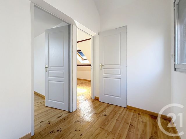 Maison &agrave; louer - 3 pi&egrave;ces - 70 m2 - Sens - 89 - BOURGOGNE