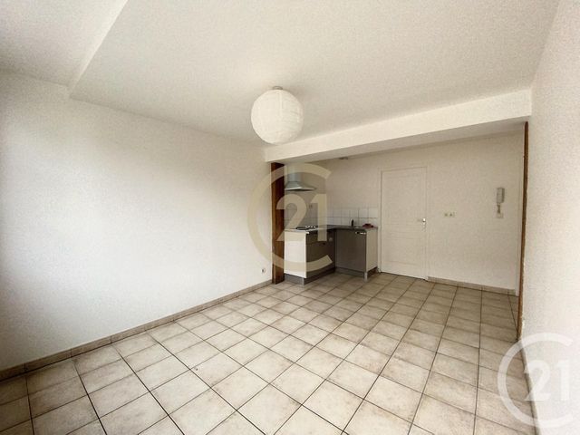 Appartement &agrave; louer - 2 pi&egrave;ces - 36 m2 - Sens - 89 - BOURGOGNE