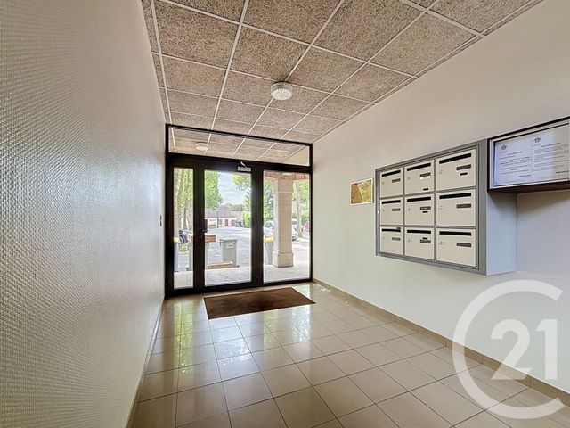 Appartement F3 &agrave; vendre - 3 pi&egrave;ces - 60,42 m2 - St Valerien - 89 - BOURGOGNE