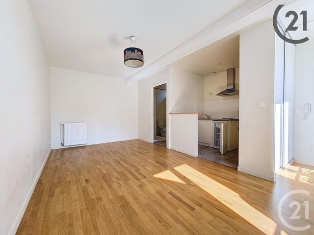 Appartement F1 &agrave; louer - 1 pi&egrave;ce - 27,50 m2 - Sens - 89 - BOURGOGNE
