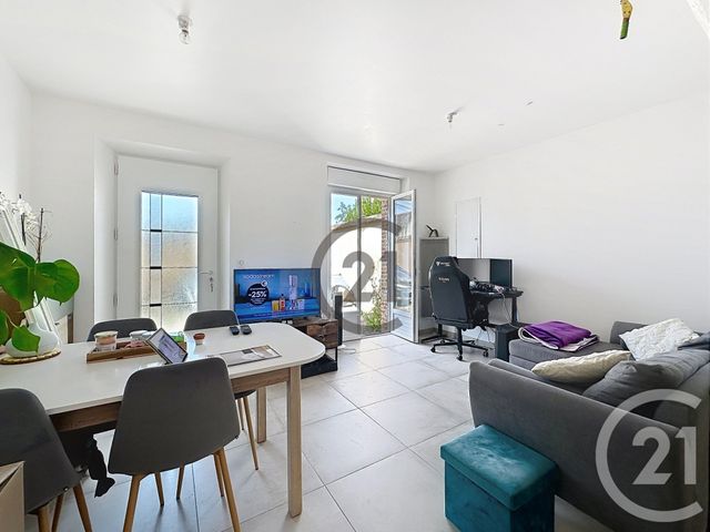 Maison &agrave; louer - 2 pi&egrave;ces - 39 m2 - Lixy - 89 - BOURGOGNE